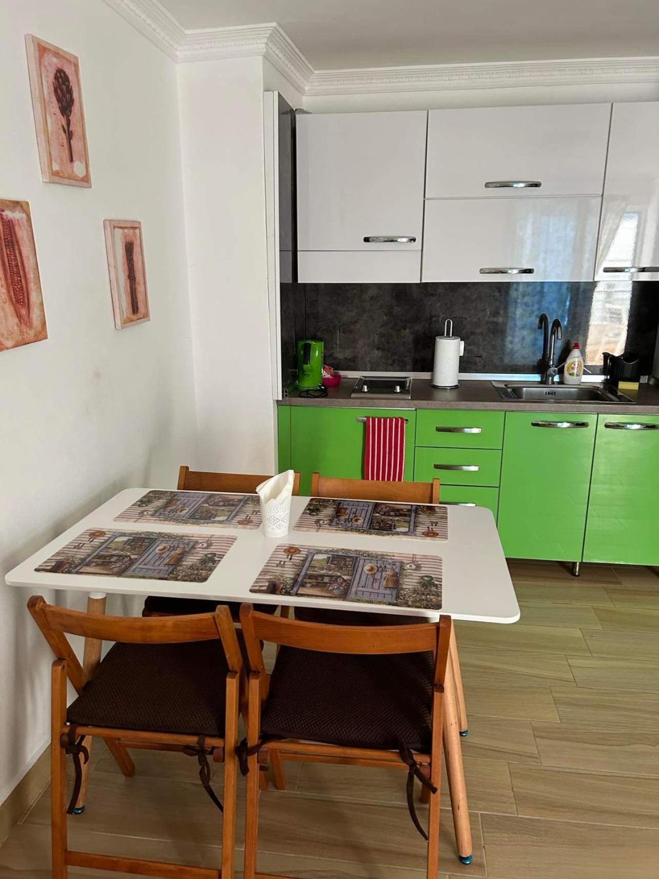 Kk Fafa Apartments 格勒姆 外观 照片