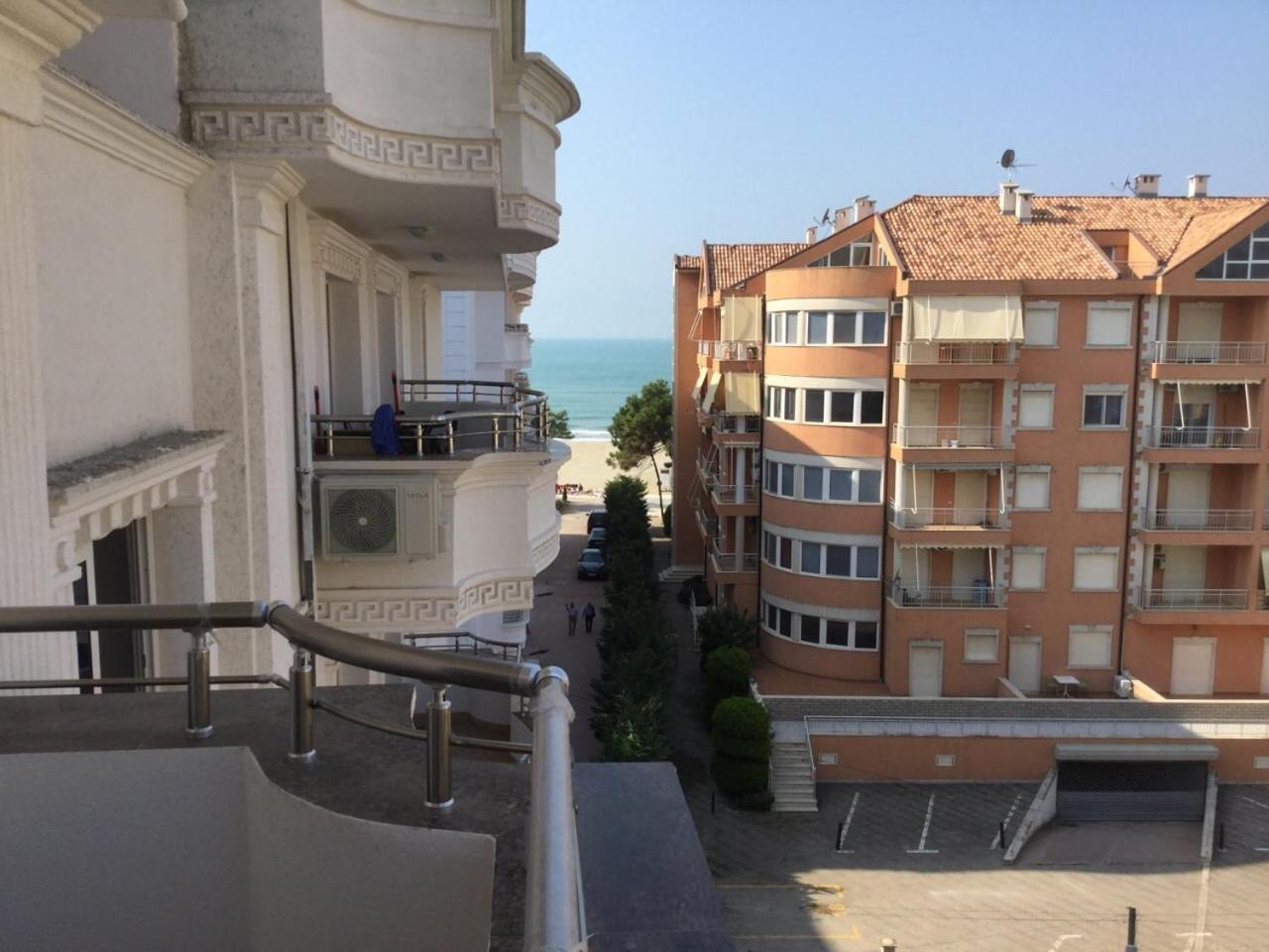 Kk Fafa Apartments 格勒姆 外观 照片