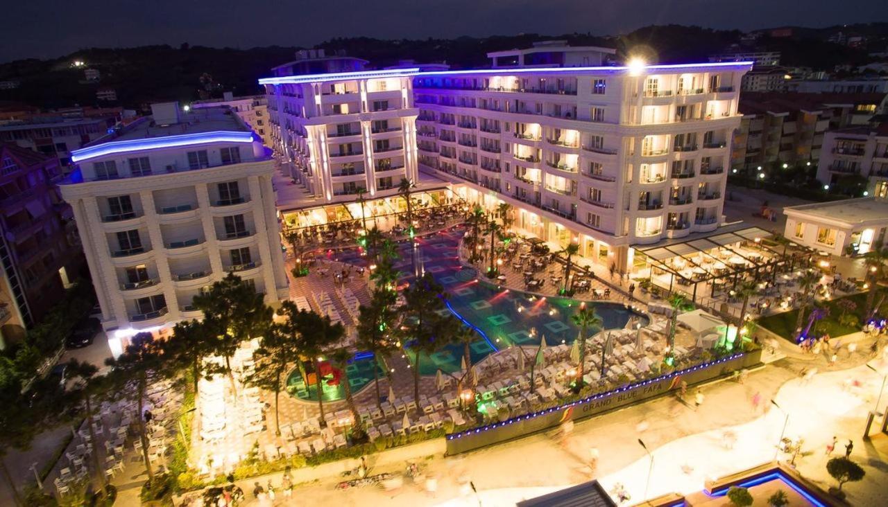 Kk Fafa Apartments 格勒姆 外观 照片